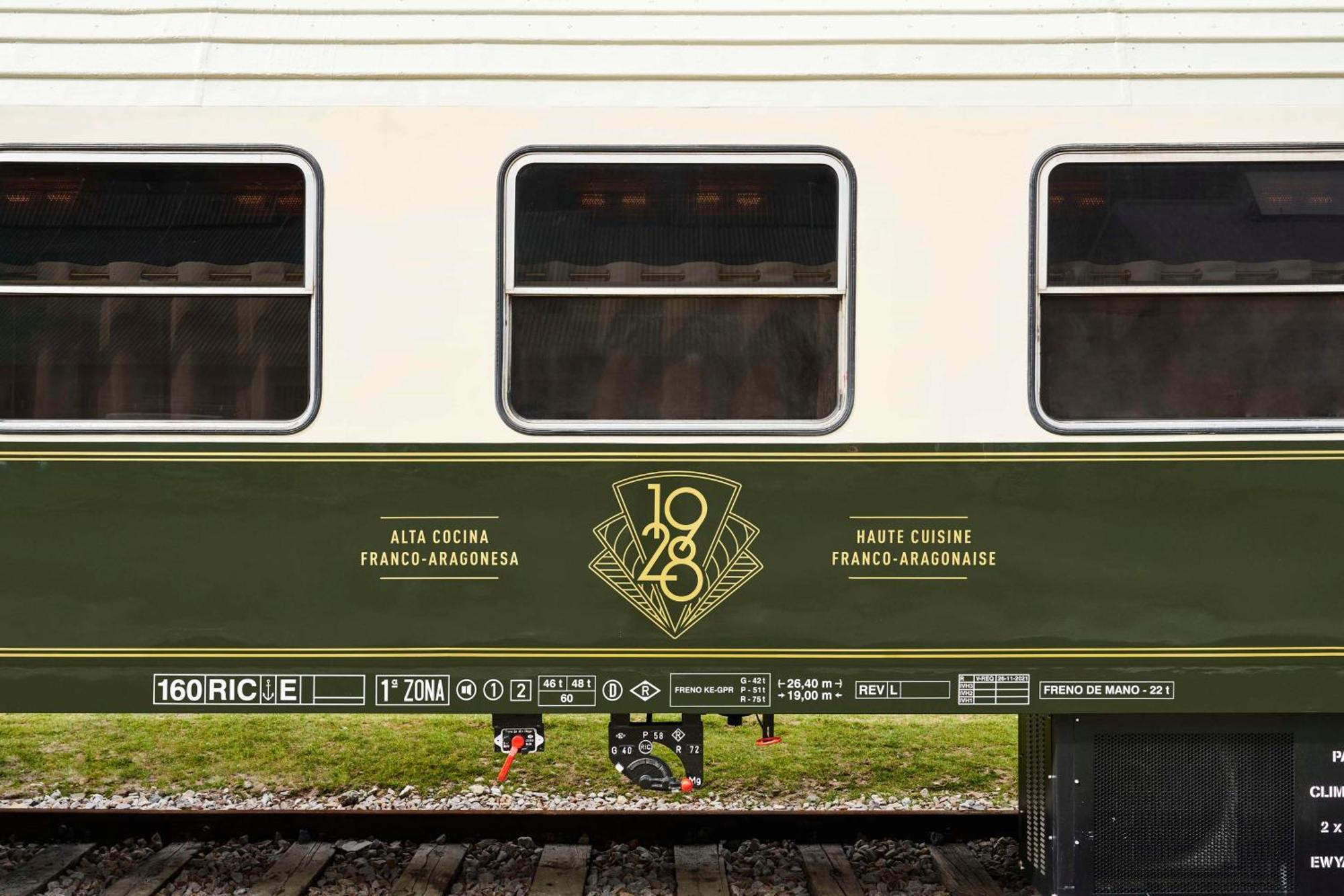 Canfranc Estacion, A Royal Hideaway Hotel - Gran Lujo Exterior foto Logo of the 1028